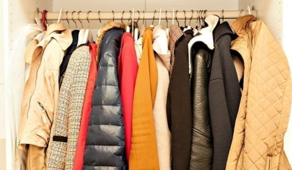 how to store winter clothes
